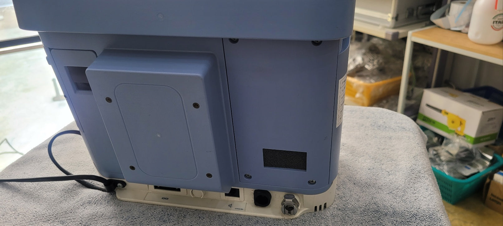 Philips Trilogy 100 With Battery Power Supply Ventilator