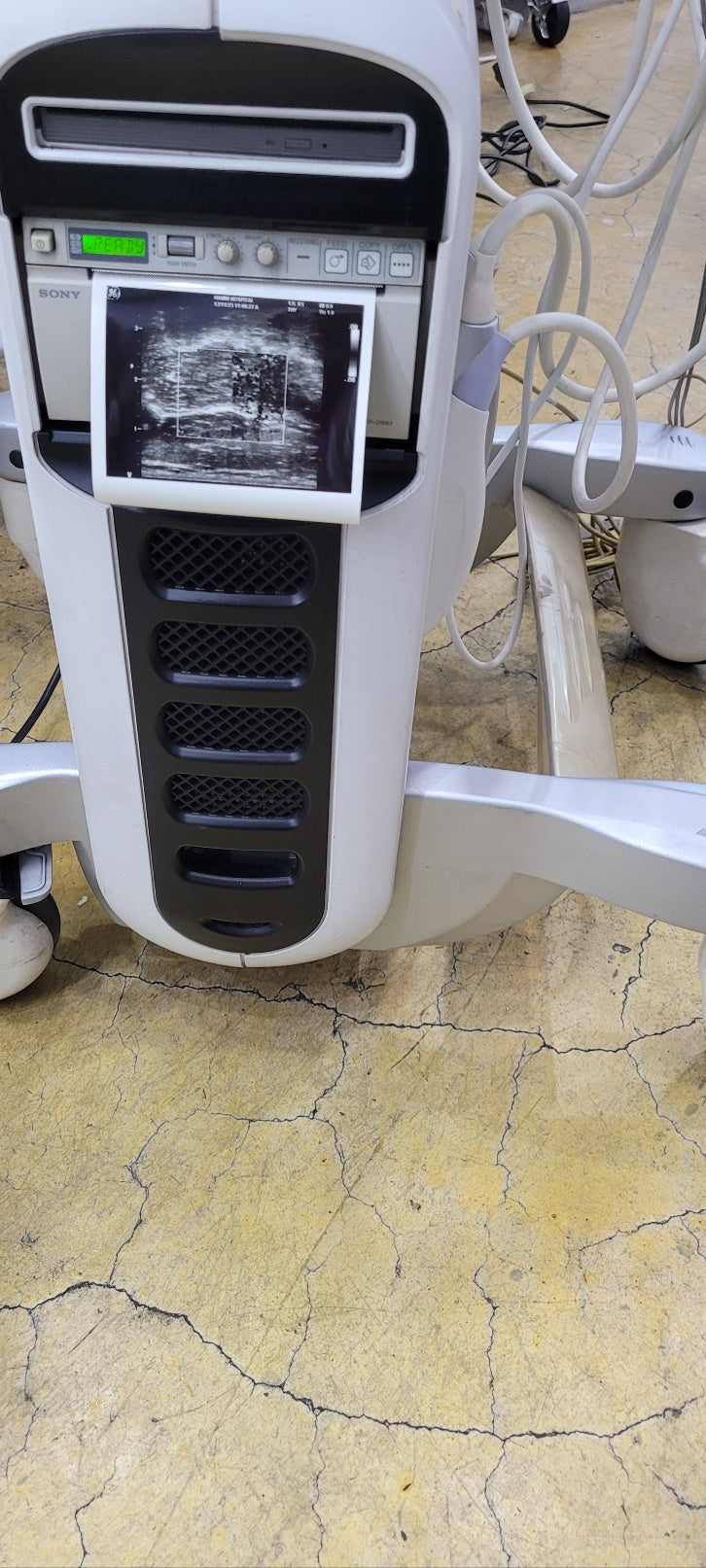 Used GE vivid S5 with Cardiac Convex Linear 3Probe