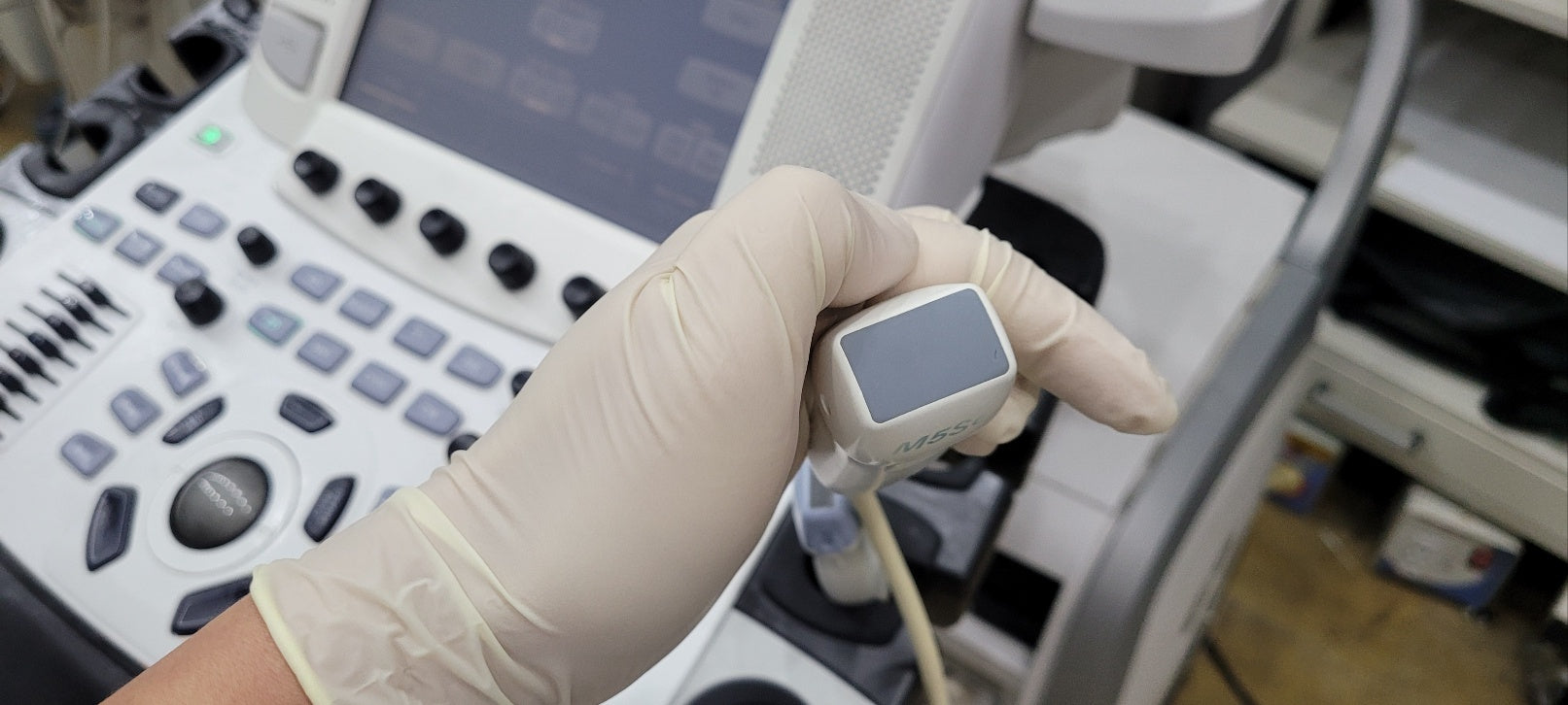 GE Vivid E9 XDClear with M5Sc Cardiac & 11L Linear 2 Probes