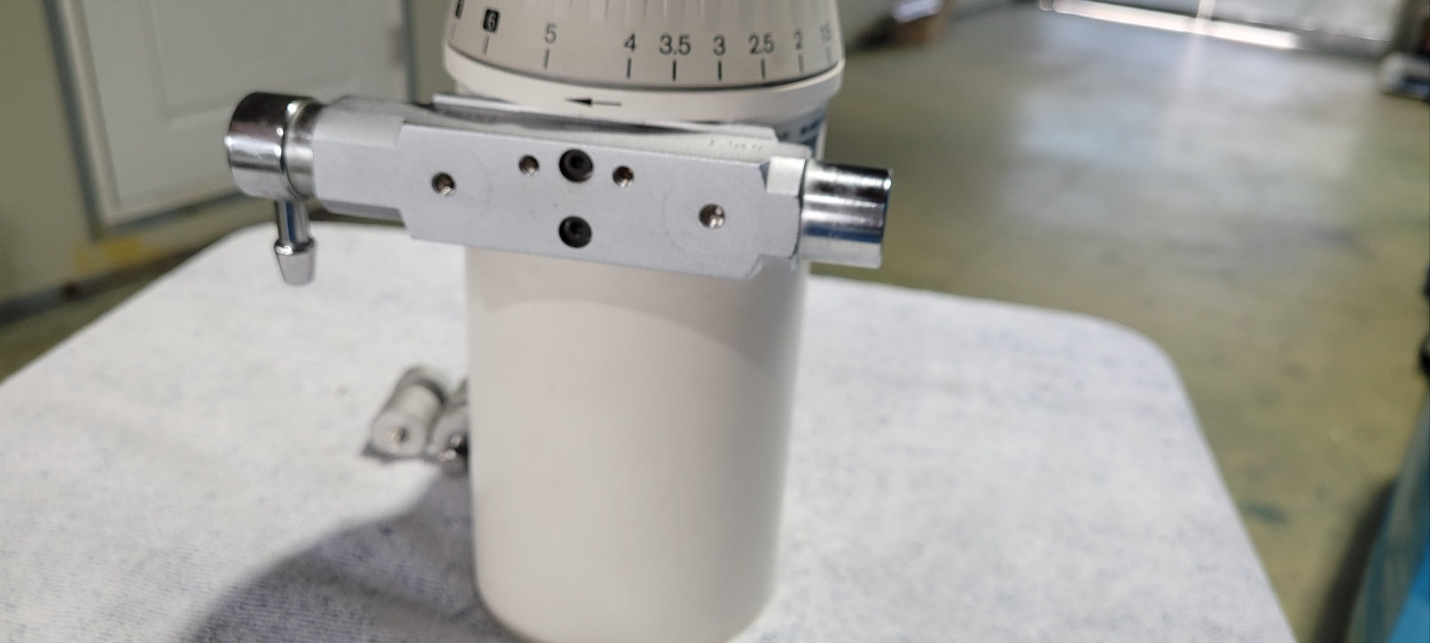 Used Drager Vapor 2000 Sevoflurane Vaporizer With Connected Part