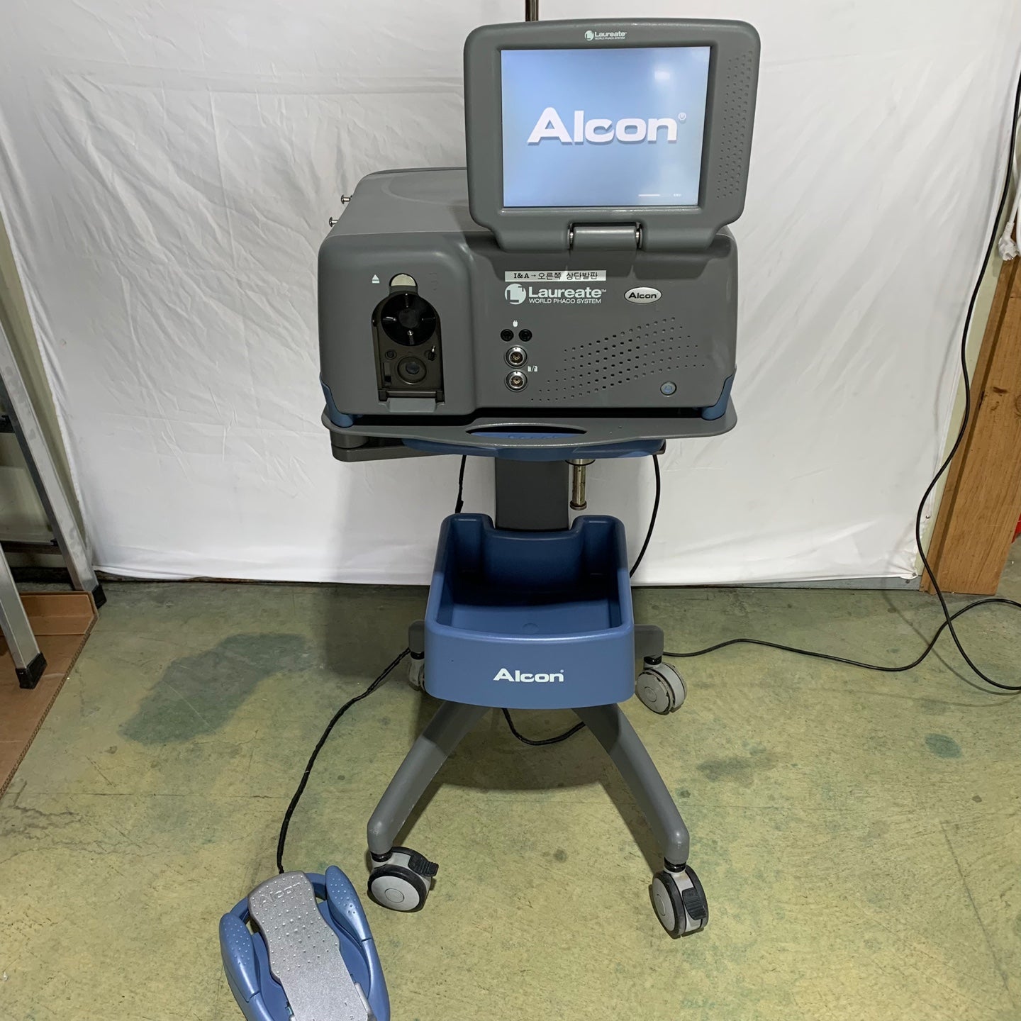 Used Alcon Laureate World Phaco System Opthalmic Equipment