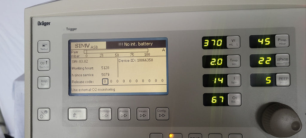 Used 5128 hours Drager Savina Ventilator Medical Equipment