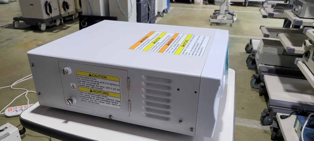 Fujinon XL 4400 Light Source For Endoscopy