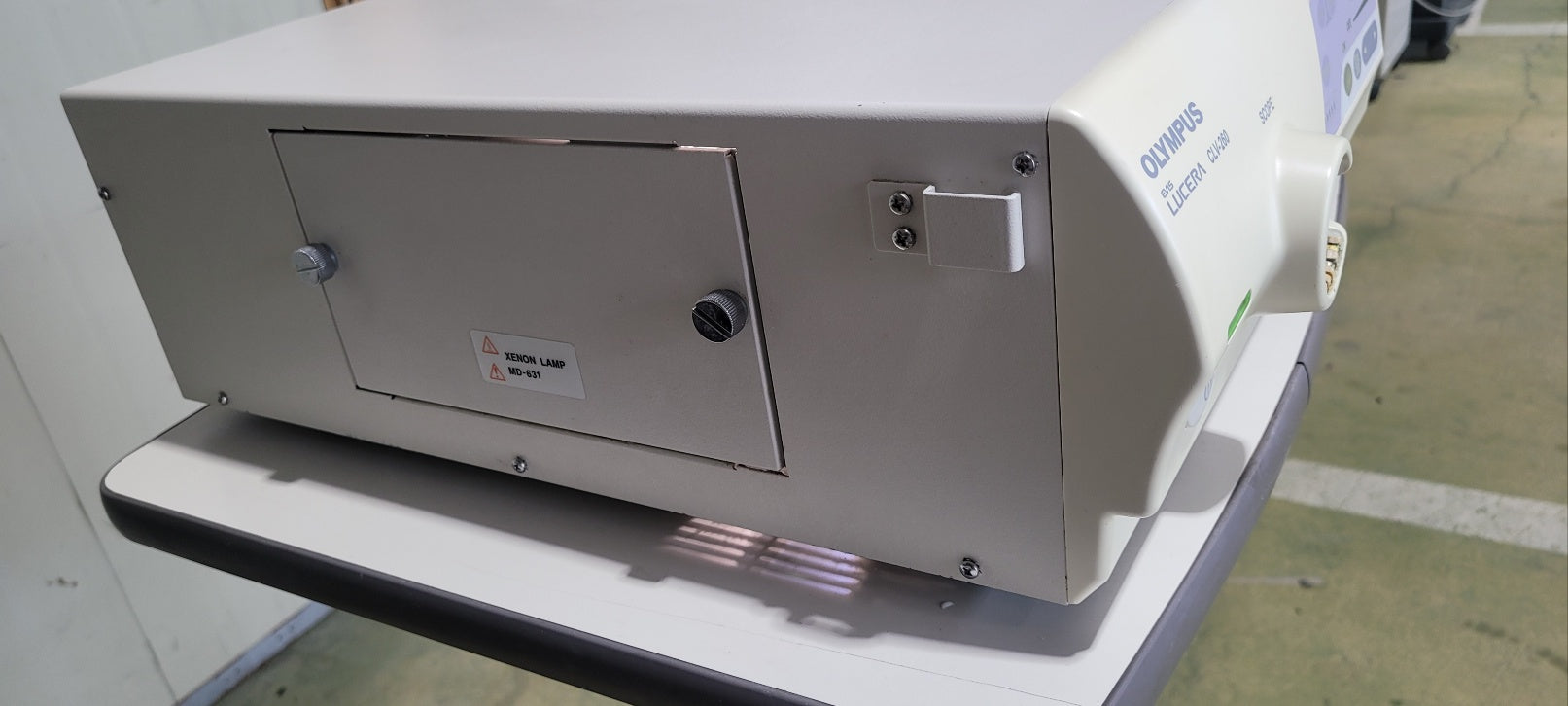 OLYMPUS EVIS LUCERA CLV 260 LIGHT SOURCE