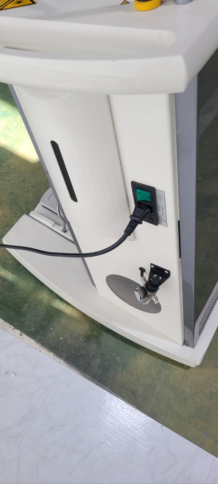 Used Elexxion AG Delos Er:Yag diodelaser dental machine
