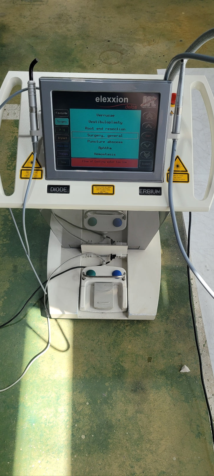 Used Elexxion AG Delos Er:Yag diodelaser dental machine