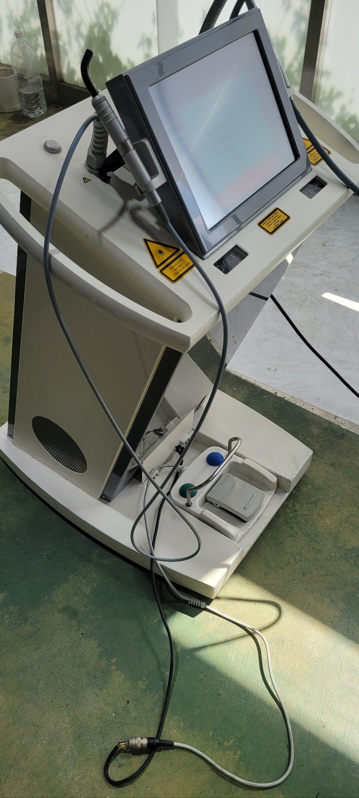 Used Elexxion AG Delos Er:Yag diodelaser dental machine
