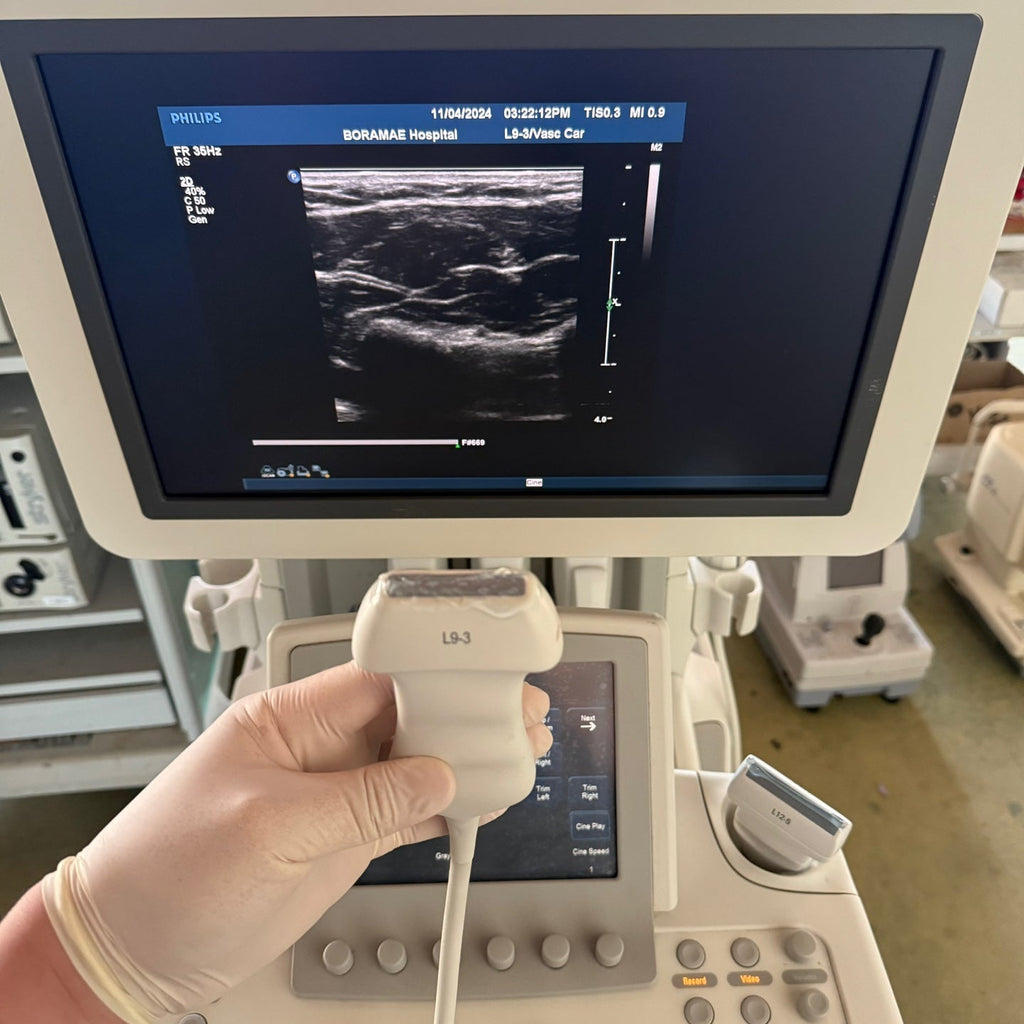 Philips IU22 with Convex & Linear 3 Probes