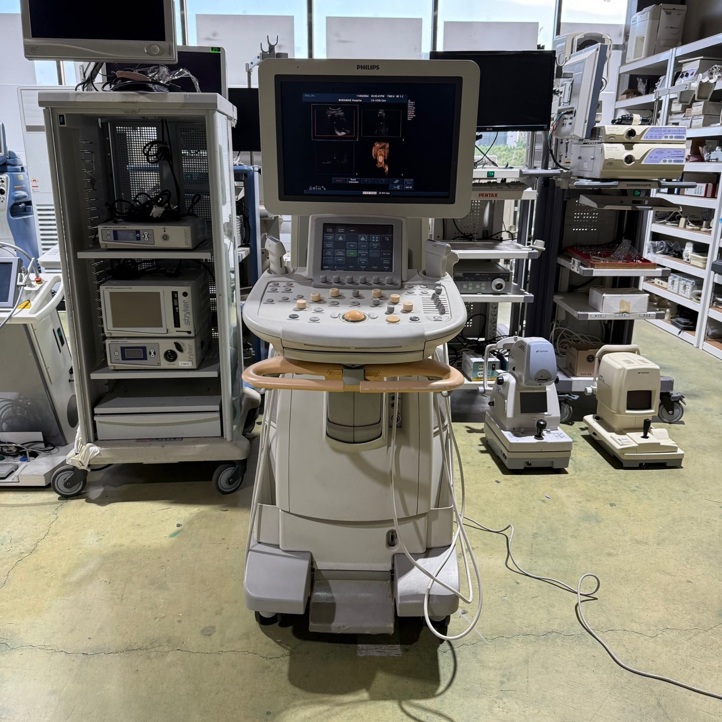 Philips IU22 with Convex & Linear 3 Probes