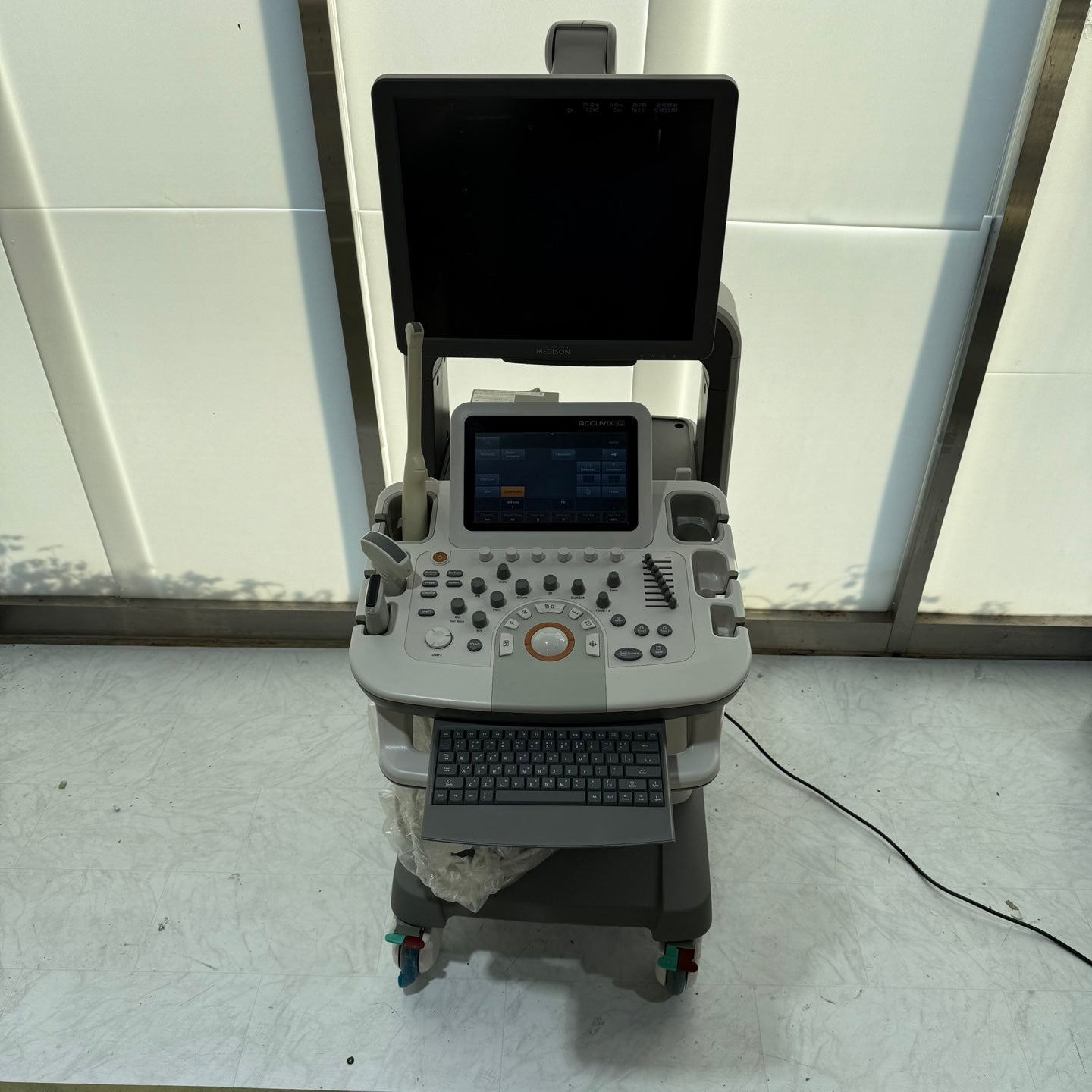Samsung Medison accuvix XG with Convex, Linear & Vaginal 3 Probes