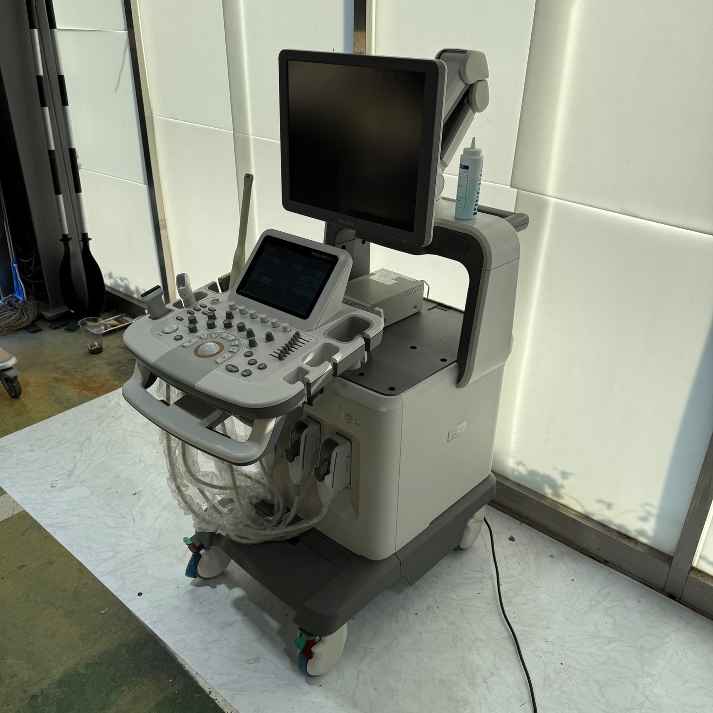 Samsung Medison accuvix XG with Convex, Linear & Vaginal 3 Probes