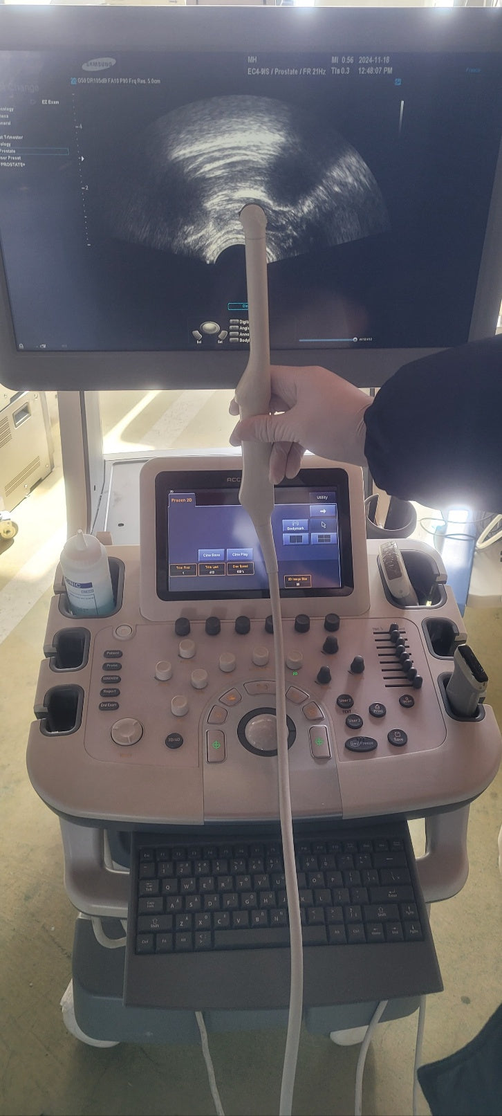 Used Medison accuvix A30 3D/4D With Convex Linear Vaginal 3 Probes