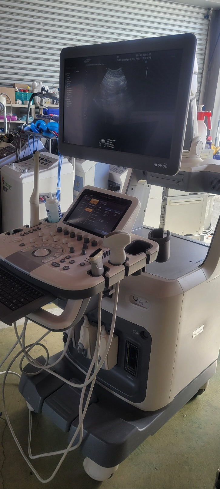 Used Medison accuvix A30 3D/4D With Convex Linear Vaginal 3 Probes
