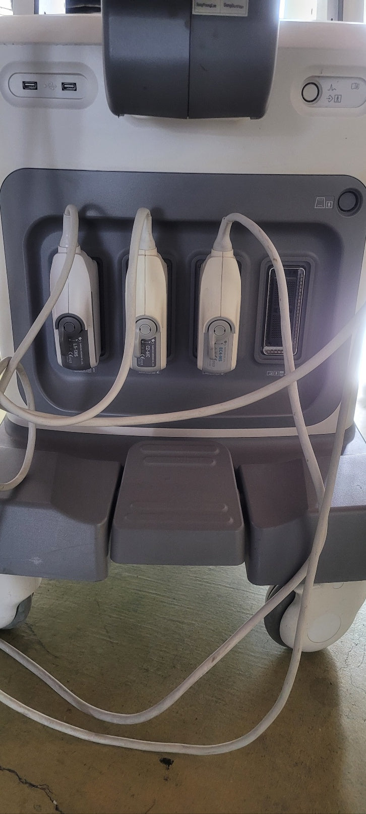 Used Medison accuvix A30 3D/4D With Convex Linear Vaginal 3 Probes