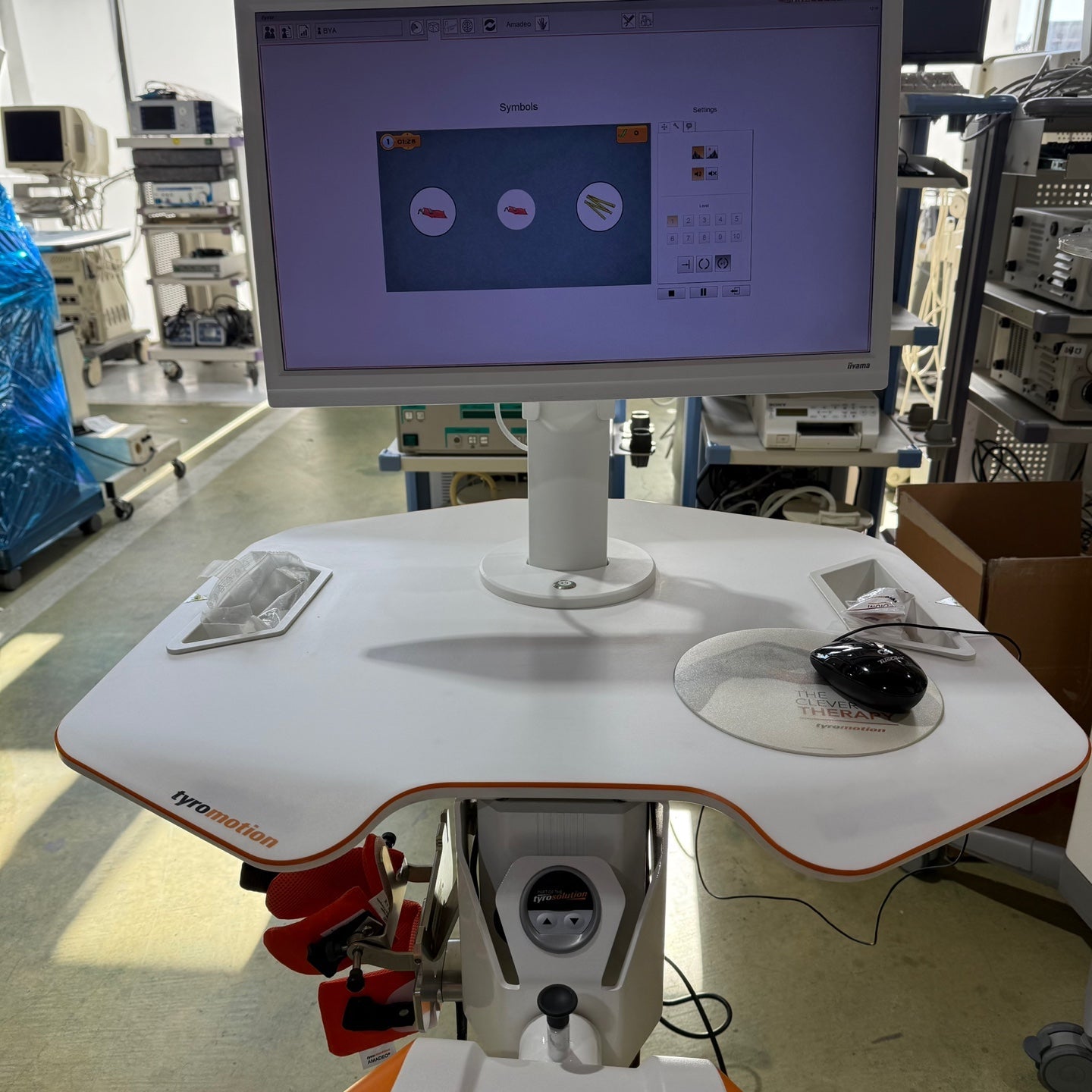 Tyromotion Amadeo Robotic Hand Rehabilitation System | Bitech Group