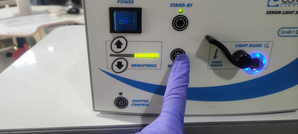 Used Conmed LS7500 Xenon Light Source