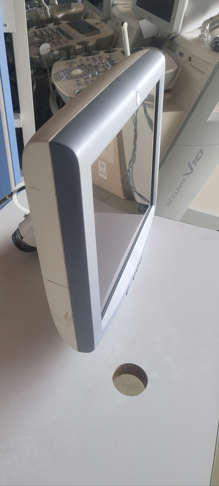 GE Logiq P5 LCD Monitor Part SN 58696