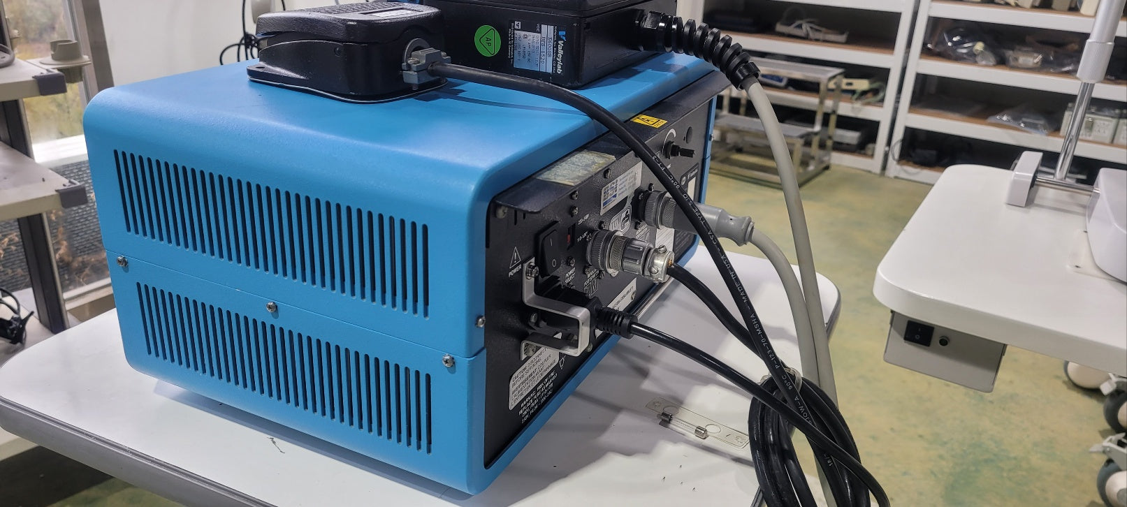 Valleylab Force 40 with Two Foot Pedals