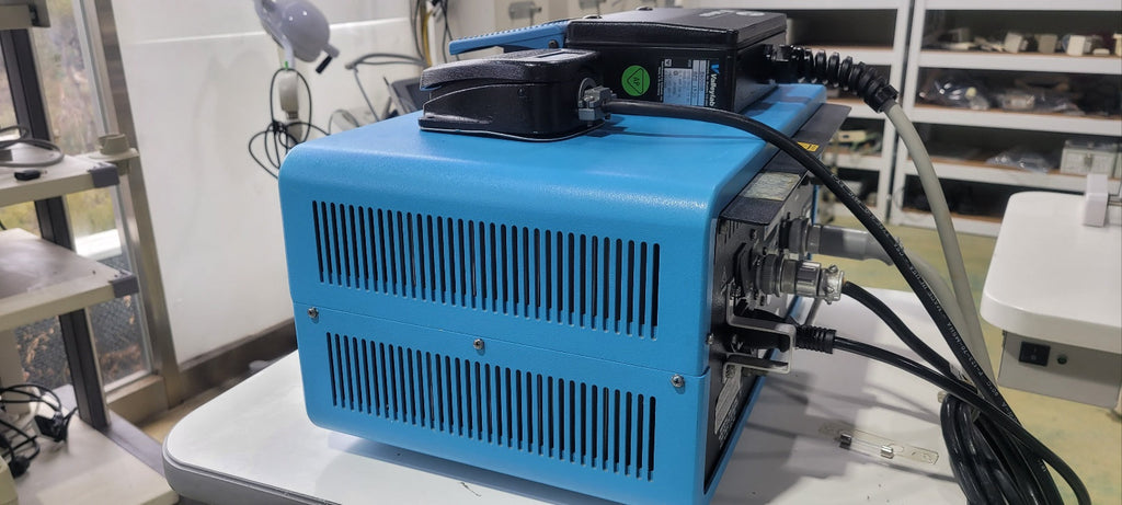 Valleylab Force 40 with Two Foot Pedals