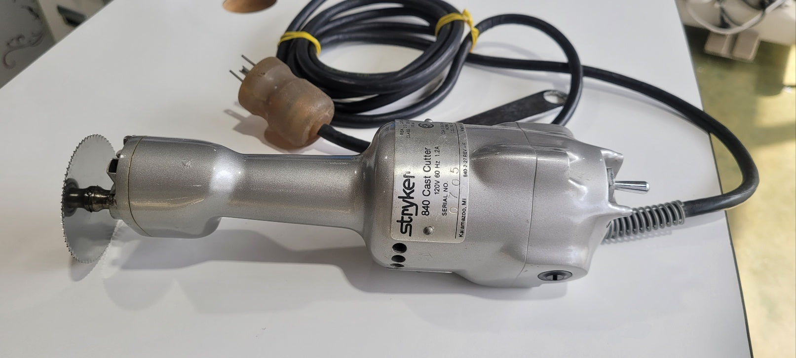 Used Stryker 840 Cast Cutter 0705