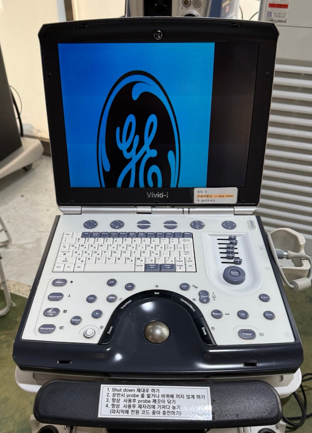 Worldwide Sell Used GE Vivid i Ultrasound Machine & Convex 4C-RS & Cardiac 3S-RS 2 Probes
