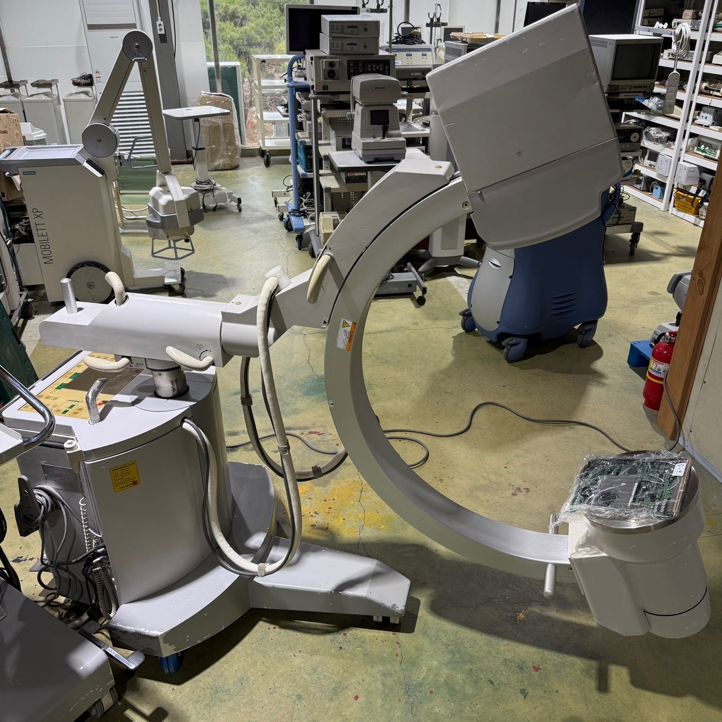 Used Hitachi C Arm Mobile Xray DHF-105CX