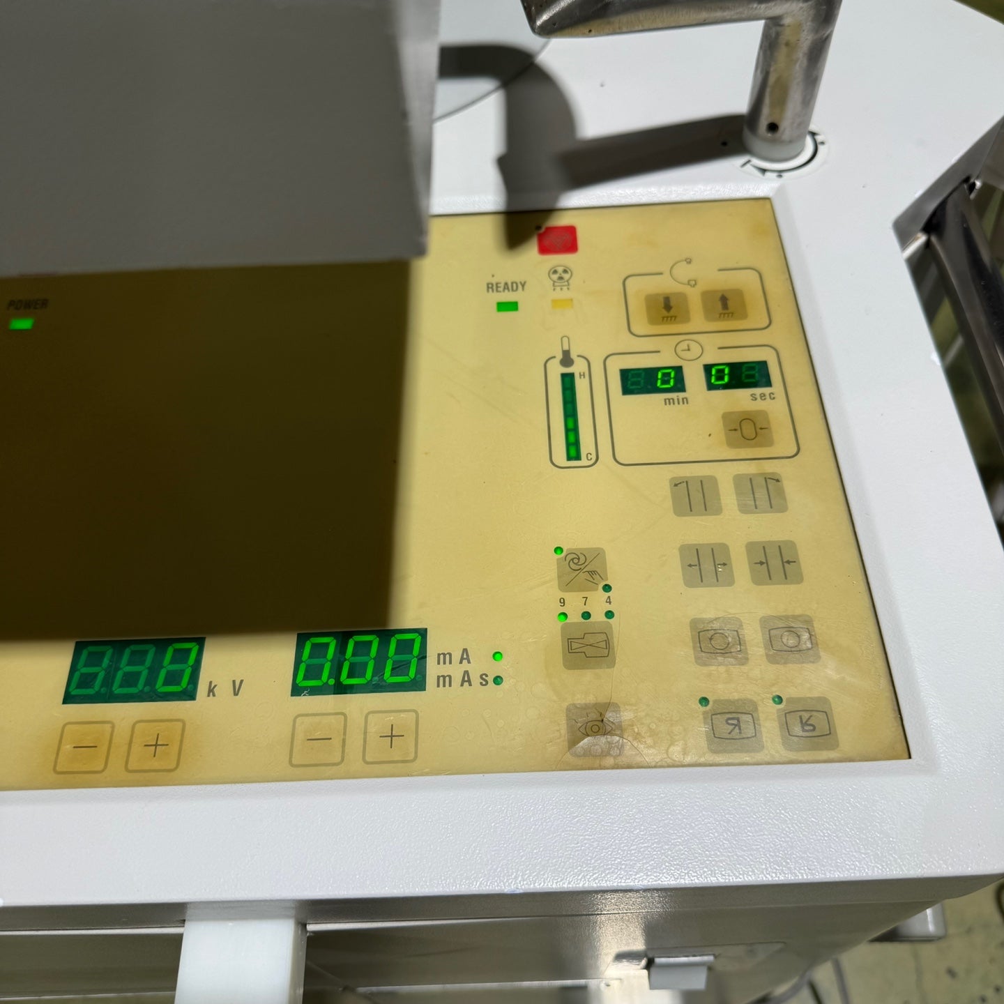 Hitachi C-Arm Mobile DHF-105CX