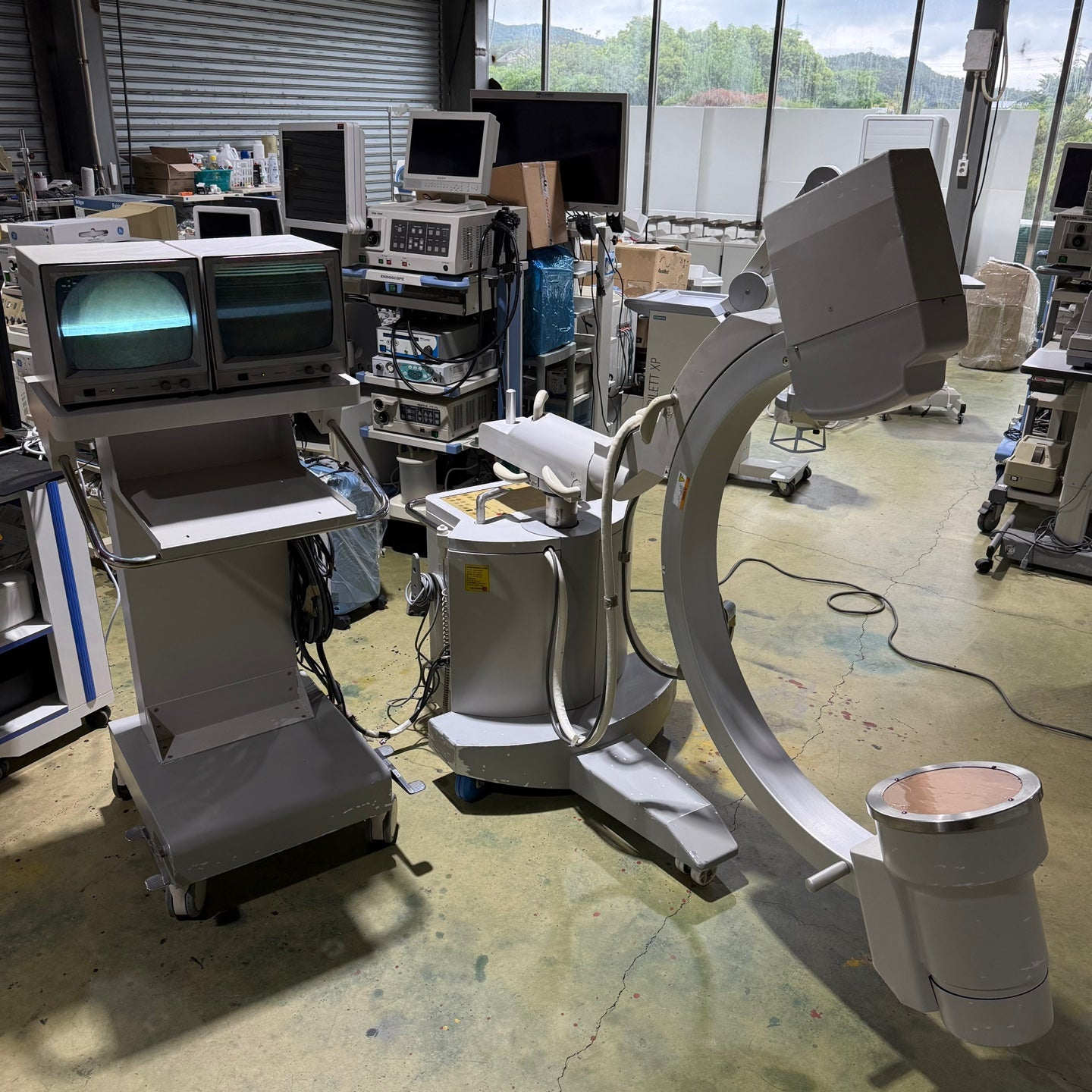 Hitachi C-Arm Mobile DHF-105CX