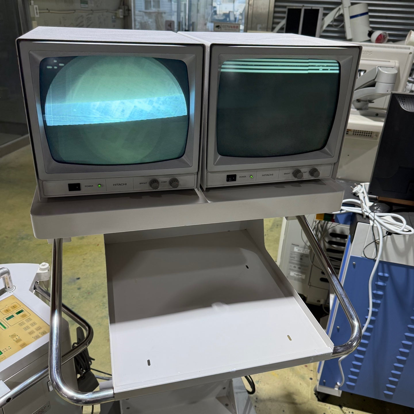 Hitachi C-Arm Mobile DHF-105CX