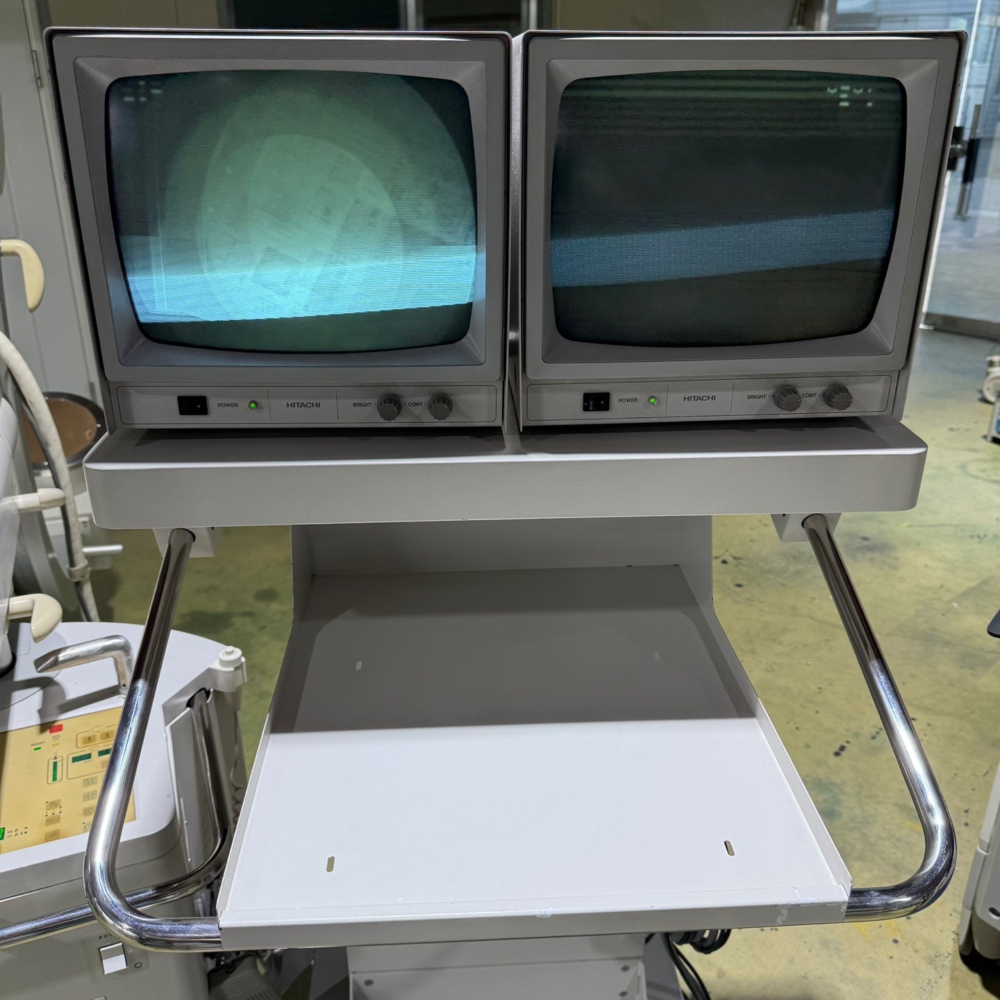 Hitachi C-Arm Mobile DHF-105CX