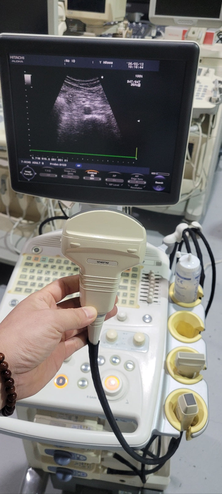 Pre-Owned Hitachi Aloka F37 with Convex Linear Cardiac UST 5299 UST 9123 UST 5413 3 Probes